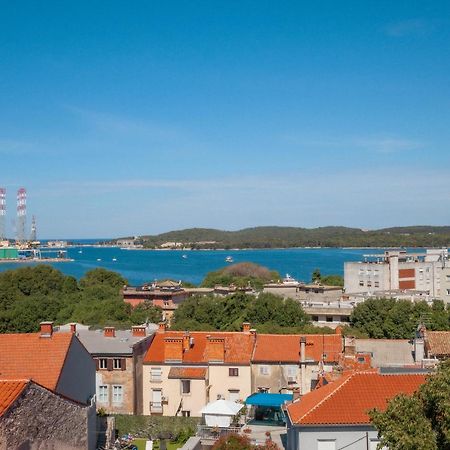 Captain Emo City Apartments Pula Exterior foto